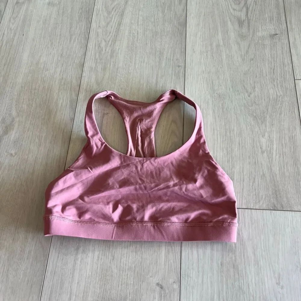 Lululemon women’s sports bra size 8